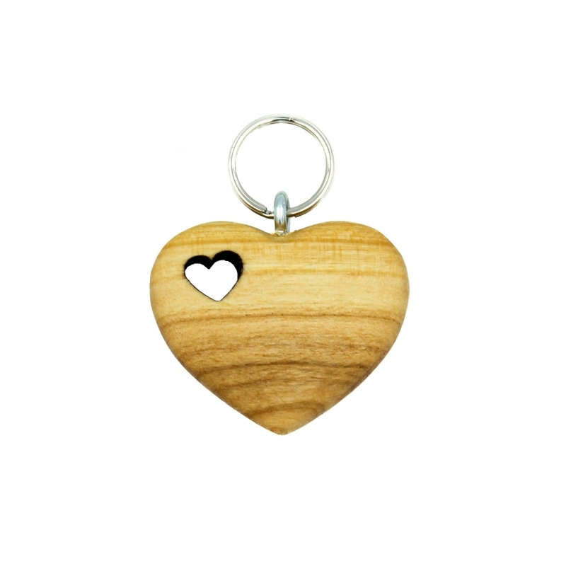  Brelok drewniany - Serce w sercu